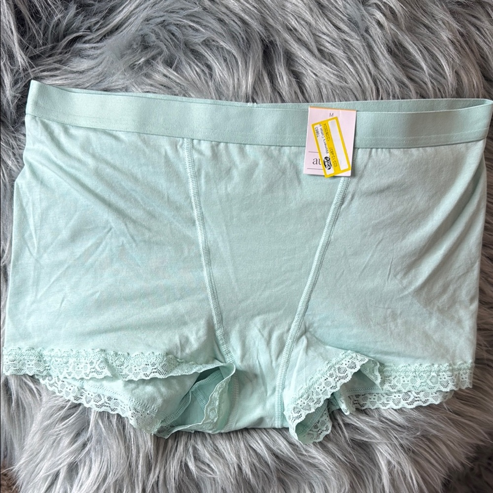 Mint Green Lace Trim Women's Boyshorts